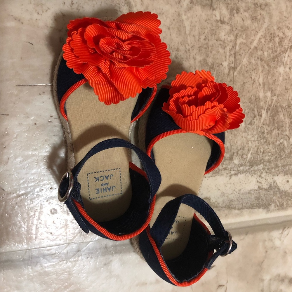 Janie and Jack floral sandal size 3
